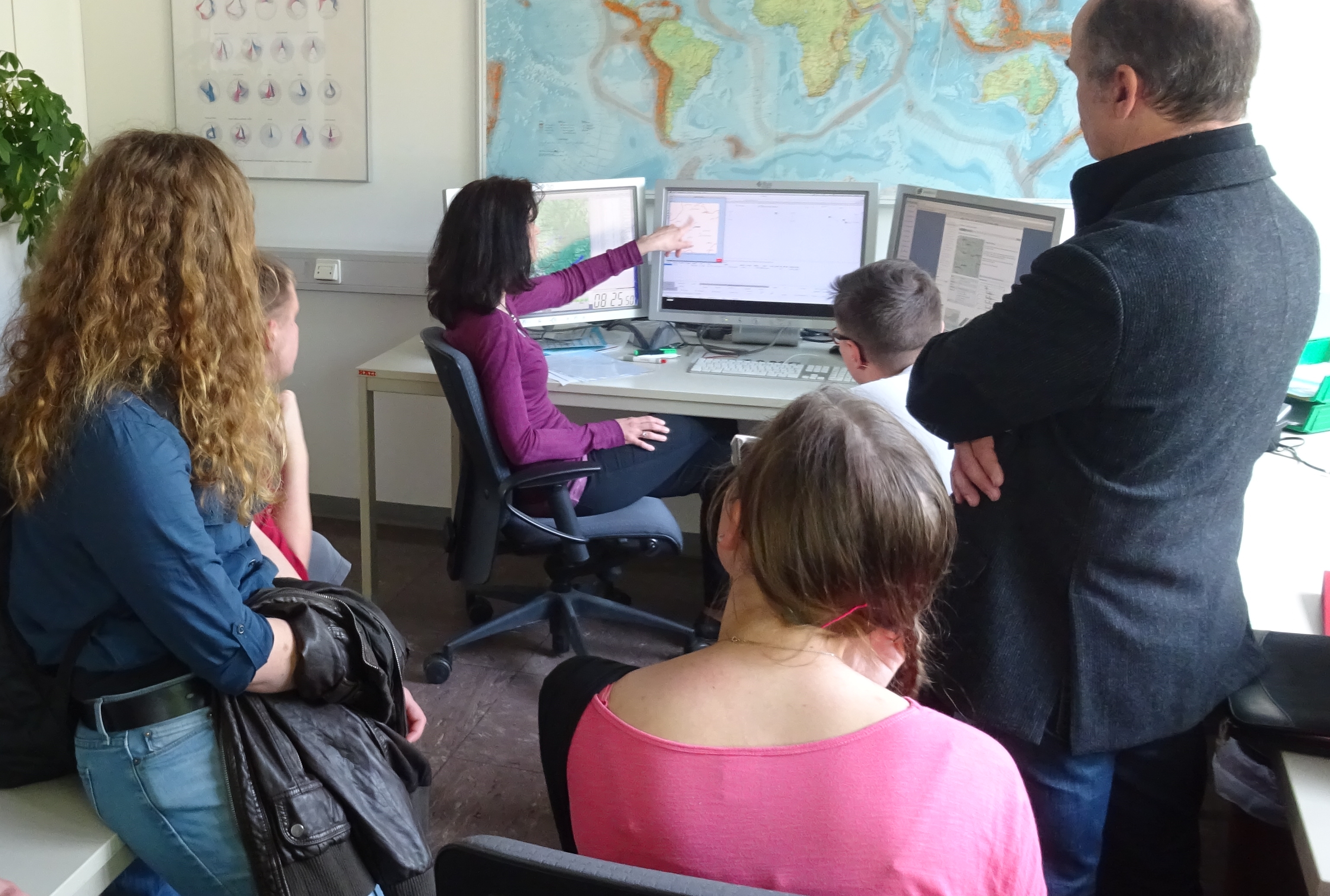SchülerInnen entwickeln Messgeräte und App zur Erfassung von Erdbeben