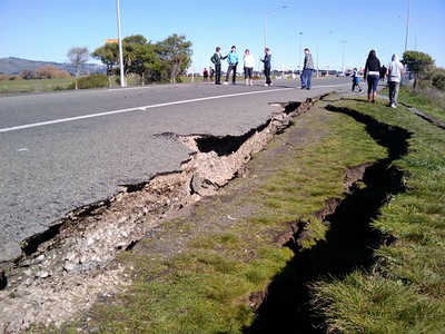 Bodenrisse nach Erdbeben in Neuseeland