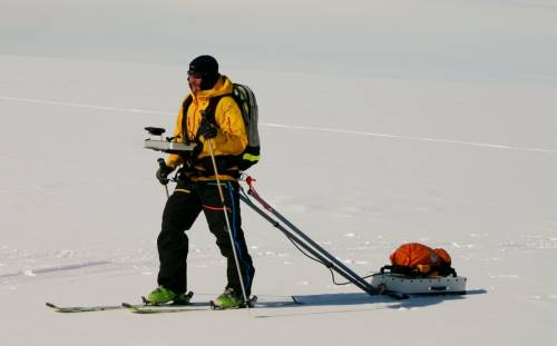 Österreichische Gletscherexperten bei Expedition zu verlassener US-Militärbasis in Grönland